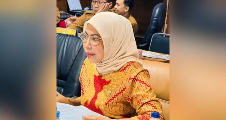Ketua DPRD Morowali Utara (Morut), Warda Dg Mamala, SE, memimpin langsung rapat lanjutan pembahasan Badan Anggaran (Banggar) DPRD bersama pemerintah daerah pada Selasa (19/8/2025).