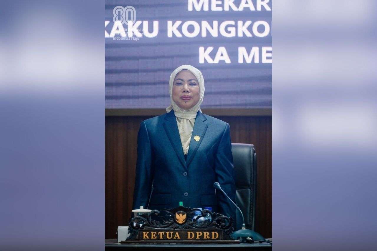 ketua-dprd-morut-warda-dg-mamala-se_20250814_184745_00004410398283869806598.jpg