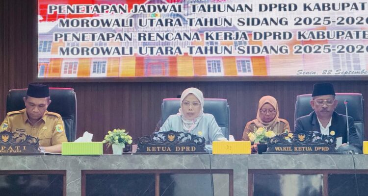 Ketua DPRD Morowali Utara pimpin rapat paripurna pembukaan masa sidang I tahun 2025-2026
