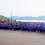 Ribuan ASN menerima SK dalam acara penyerahan SK PPPK Morowali Utara tahap I tahun 2024 di halaman Kantor Bupati Morowali Utara.