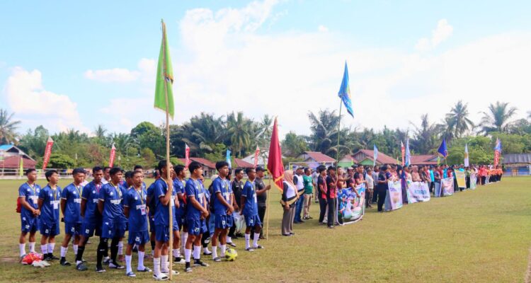 Semarak Turnamen Sepak Bola Bupati Cup Warnai HUT Morowali Utara ke-12