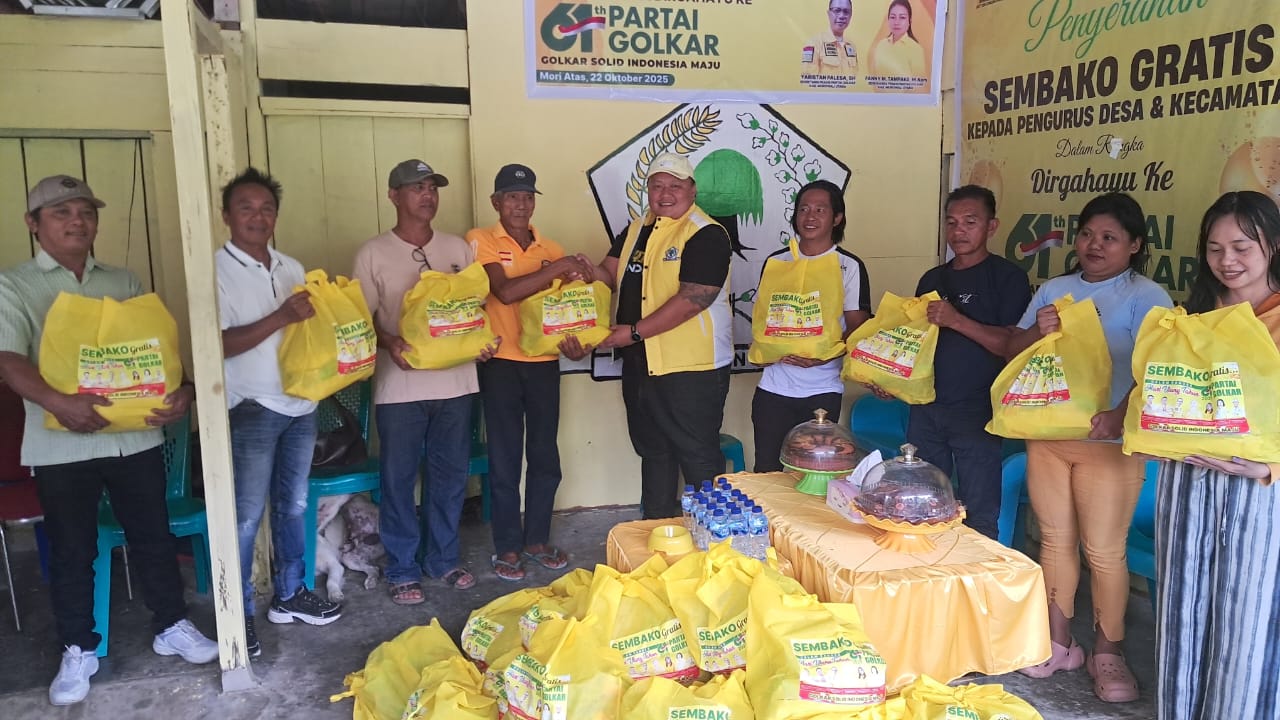 IMG-20251115-WA0005.jpg HUT ke-61 Partai Golkar di Morut, 165 Paket Sembako Dibagikan